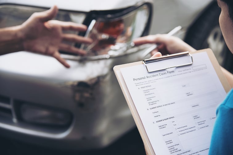 insurance-agent-working-site-car-accident-claim-process-people-car-insurance-claim