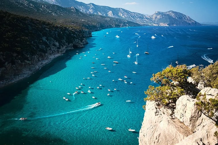 sardaigne-dimitry-b-unsplash