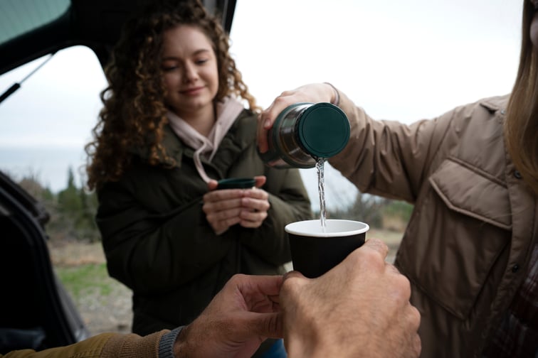 side-view-happy-people-with-drinks