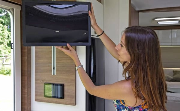 Comment regarder la télévision dans son camping-car