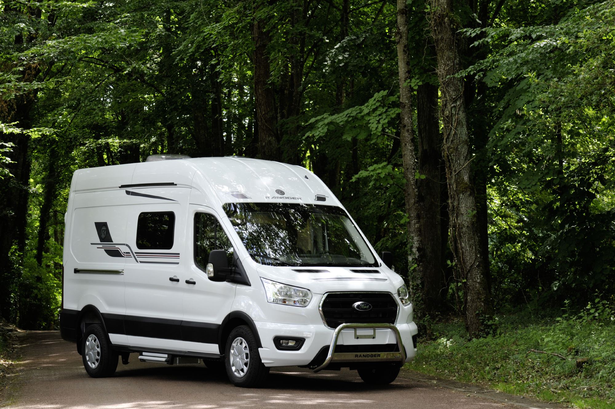 Van aménagé, fourgon aménagé, camping car : la solution idéale